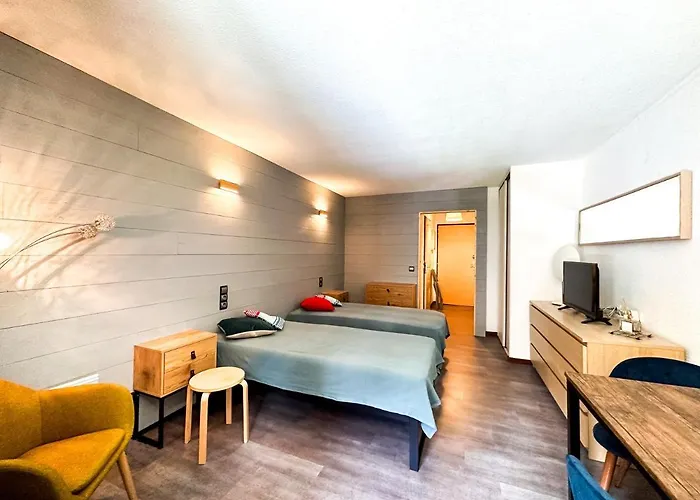 1- Confort Apartman *